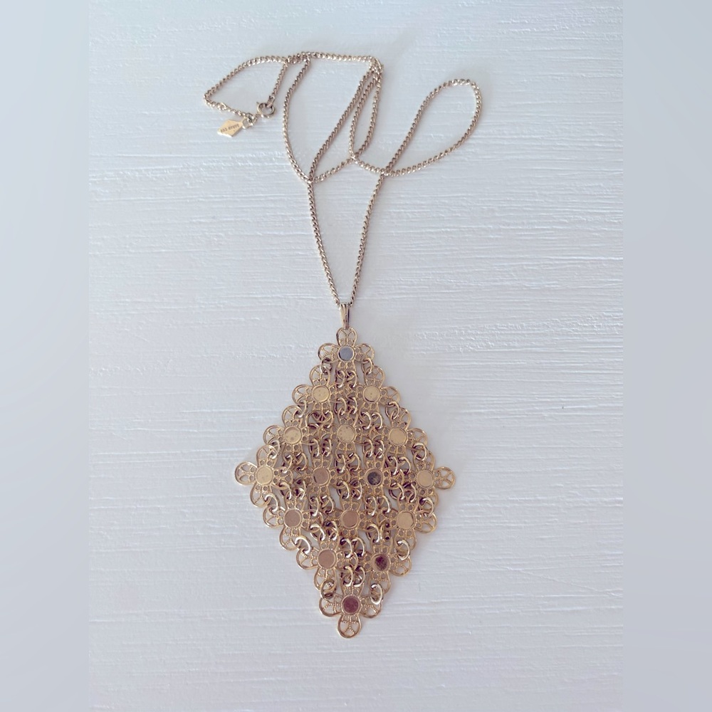 Vintage Sarah Cov Gold Tone diamond shaped Necklace 20” length